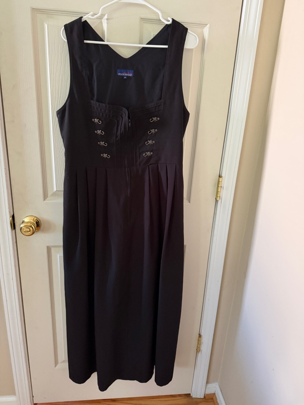 Sleeveless Black Midi Dress with Hook-Accent Bodice